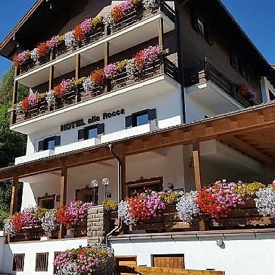 Hotel Alla Rocca Varena Eksteriør billede