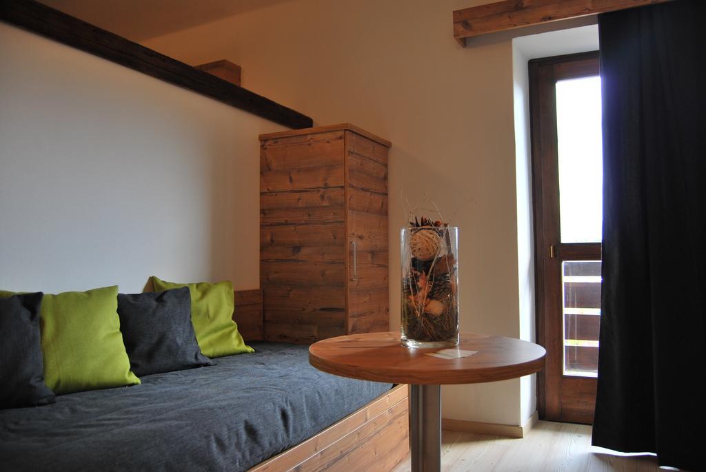 Hotel Alla Rocca Varena Værelse billede